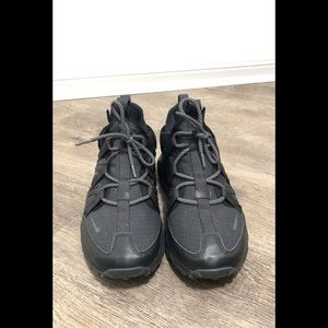 Men’s Nike Air Max 270 Bowfin 10.5